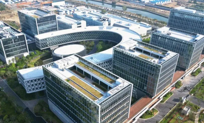 2025年轻质隔墙板施工工艺革新与质量验收新标准